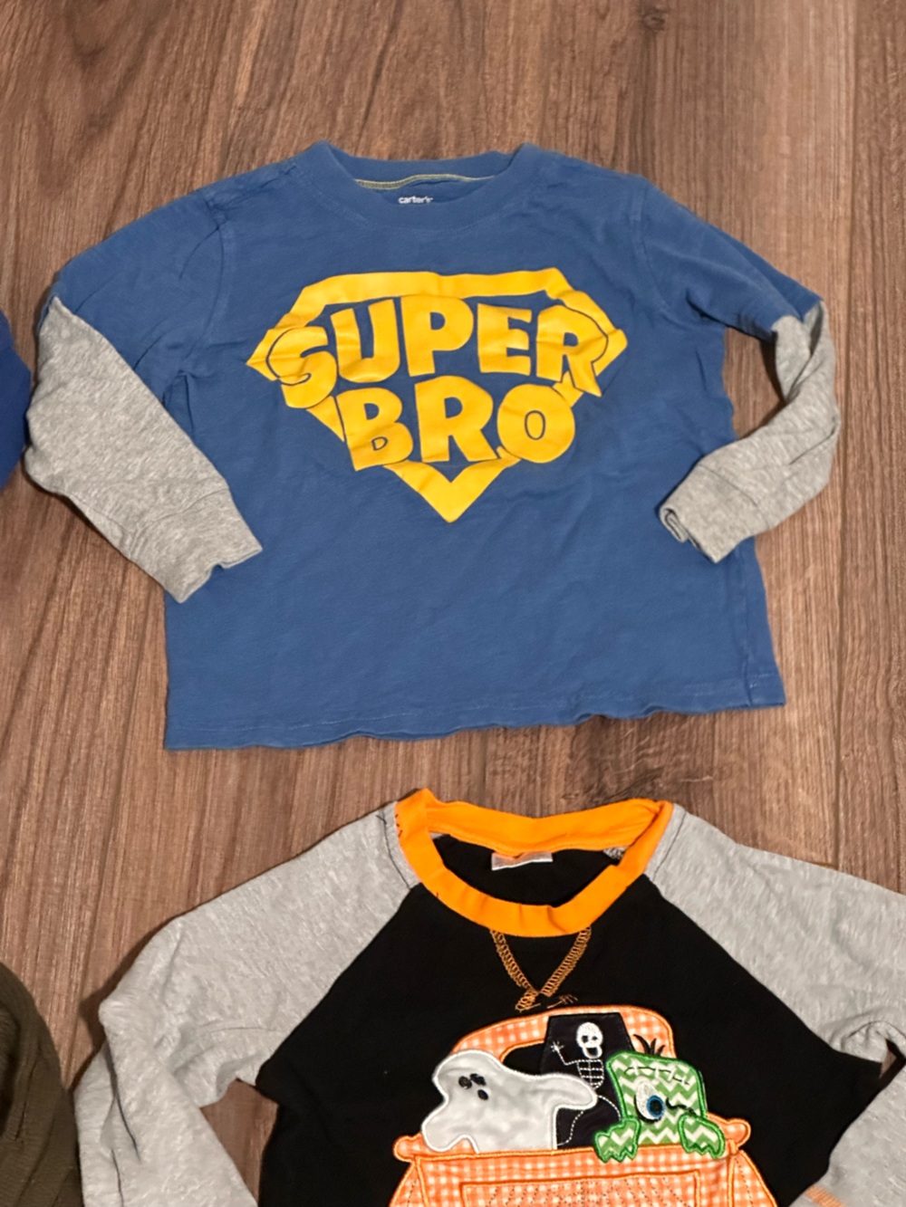 Bundle of Boys 3T Long Sleeve Top and Sweaters - Picture 4 of 12